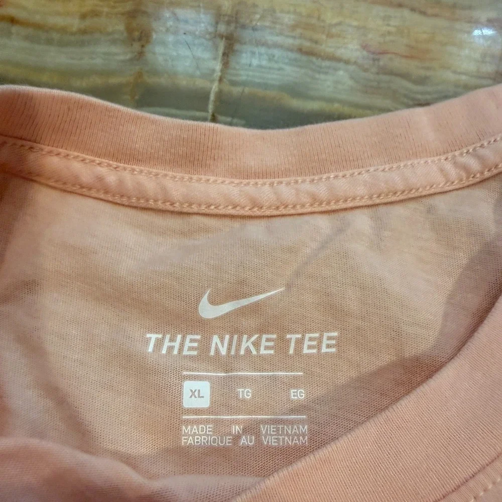 Nike Mens Sportswear Club T-Shirt‎ Pastel Pink Short Sleeve Y2K Casualwear XL